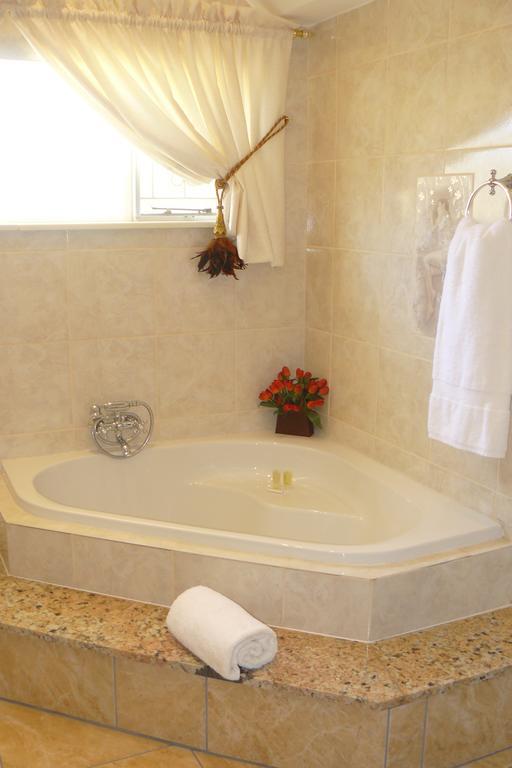 Kimberley Manor Guesthouse Kültér fotó