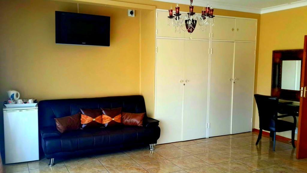 Kimberley Manor Guesthouse Kültér fotó