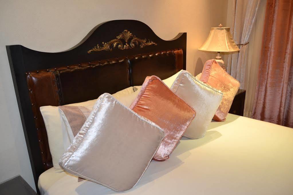 Kimberley Manor Guesthouse Kültér fotó